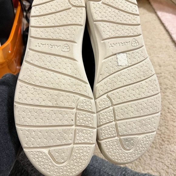 Ariat Hilo Black Floral Emboss - Picture 4 of 5